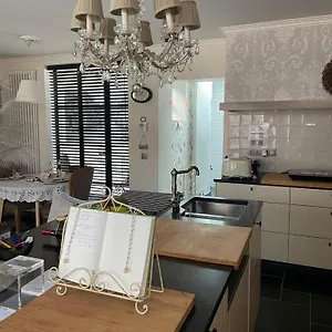 4* Gasthuis Guestsuite Lady Anna