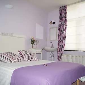 Next Door Bed and breakfast